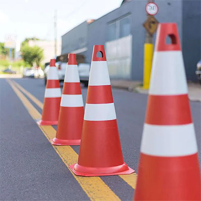 Cones de sinalização
